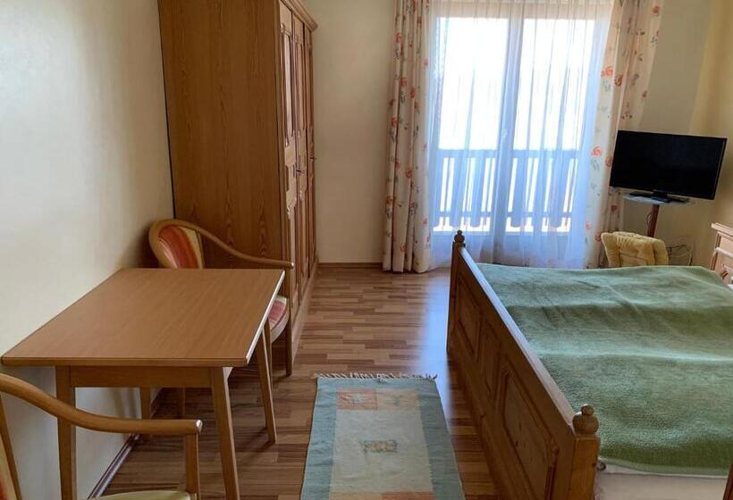 Номер Стандарт Вид на Озеро, Garni Haus Am Wald