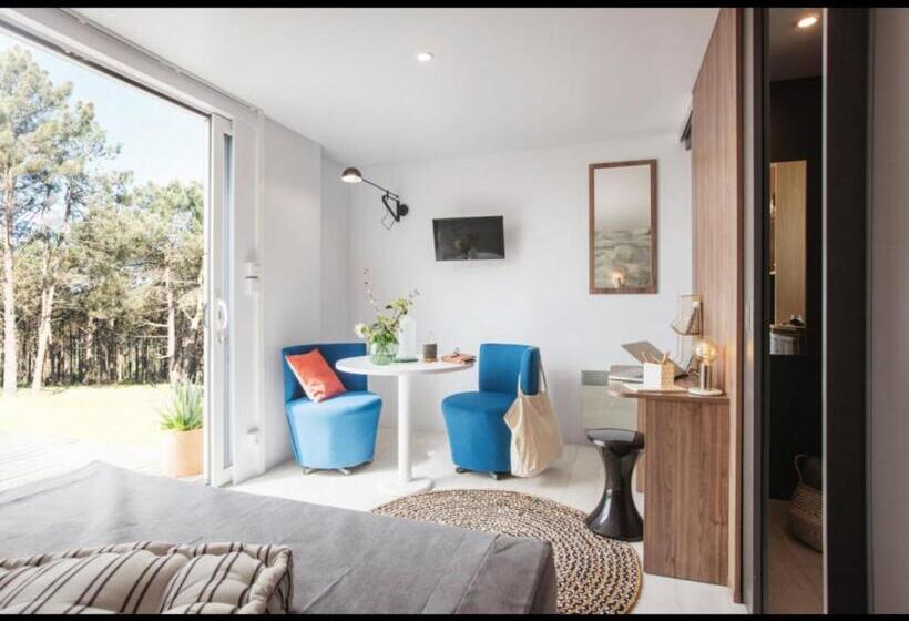 Номер Стандарт Вид на Сад, Cottage Du Garlai