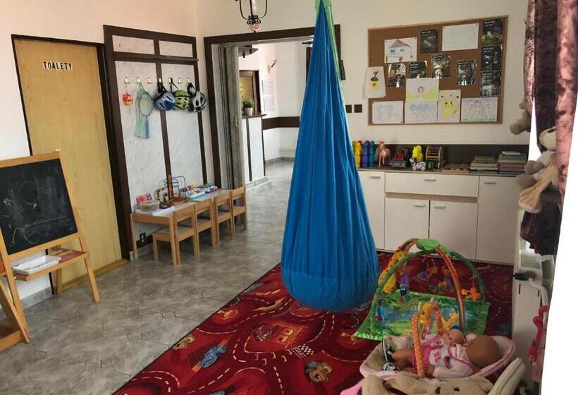 Трехместный Номер Стандарт с Балконом, Penzion Pod Hamižnou