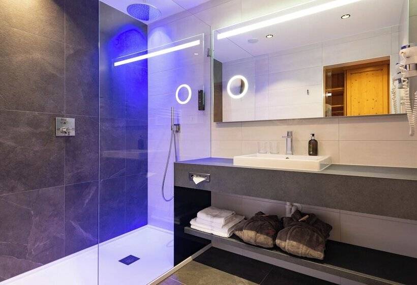 Полулюкс с Балконом, Auenhotel Kg