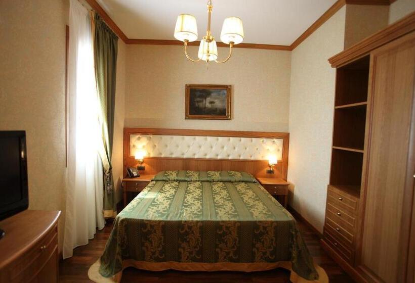 اتاق استاندارد سه نفره, Borgo Don Chisciotte