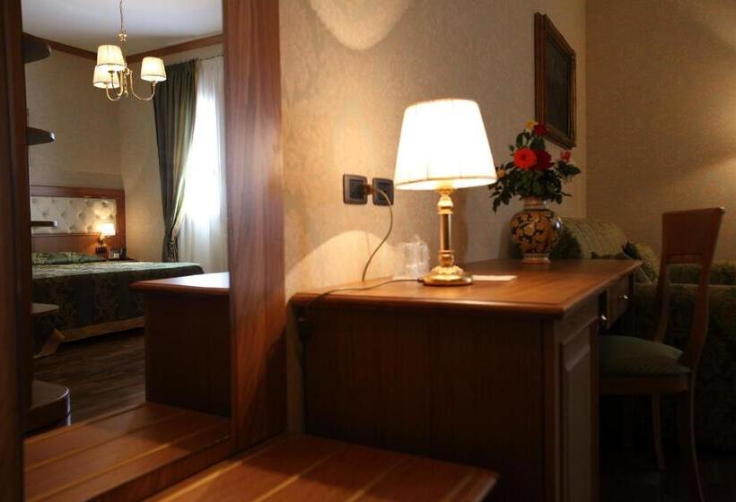 اتاق استاندارد سه نفره, Borgo Don Chisciotte
