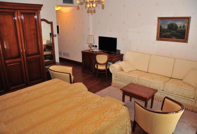اتاق سوپریور چهار تخته, Borgo Don Chisciotte