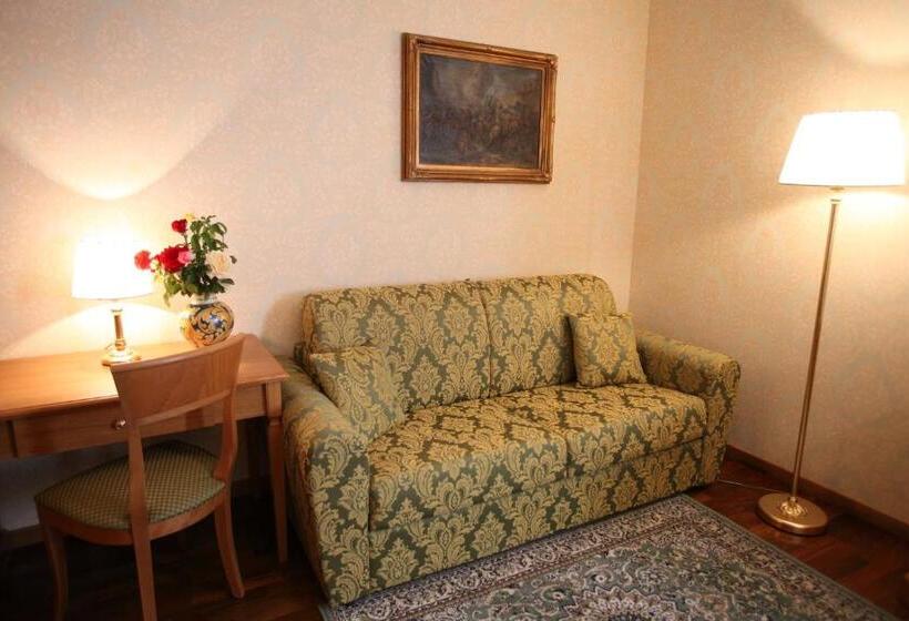 اتاق استاندارد چهار تخته, Borgo Don Chisciotte