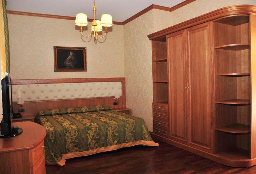 اتاق استاندارد چهار تخته, Borgo Don Chisciotte