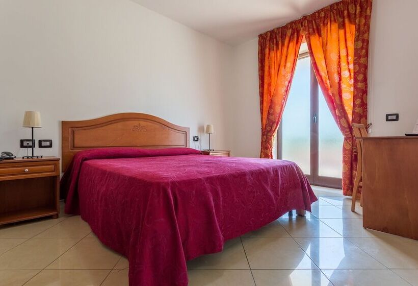 Standard Room, Futuro