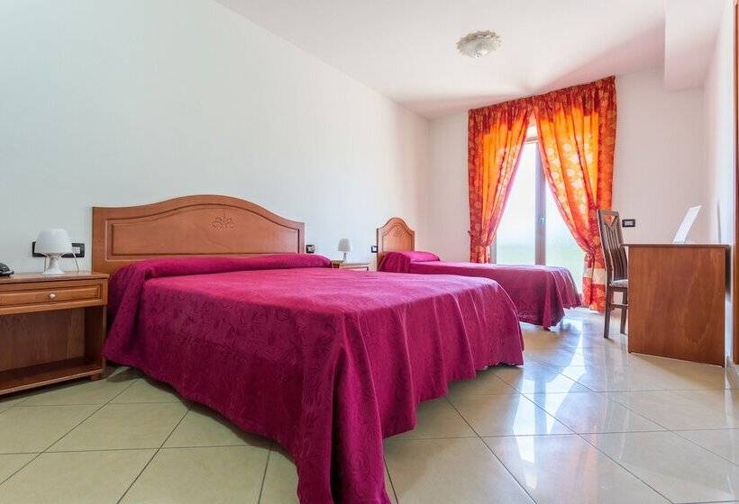 Standard Triple Room, Futuro