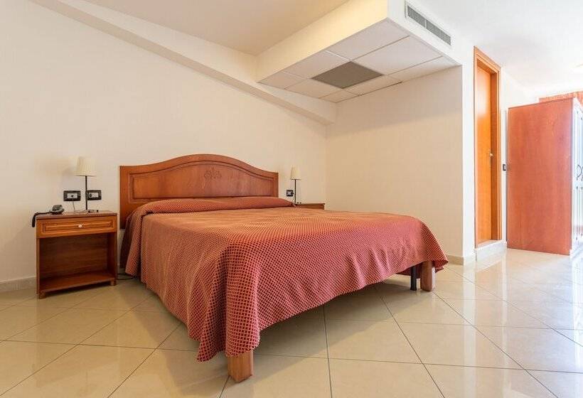 Standard Room, Futuro
