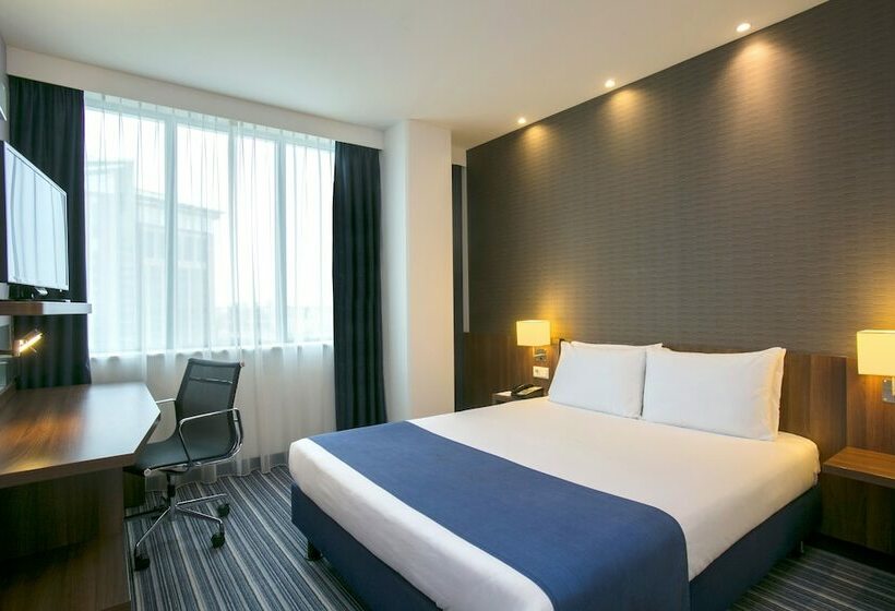 Standard Room Double Bed City View, Holiday Inn Express Amsterdam   Sloterdijk Station, An Ihg