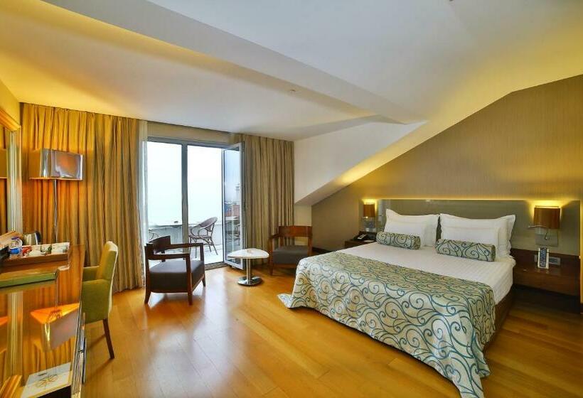 اتاق استاندارد با بالکن و چشم‌انداز دریا, Innova Sultanahmet Istanbul