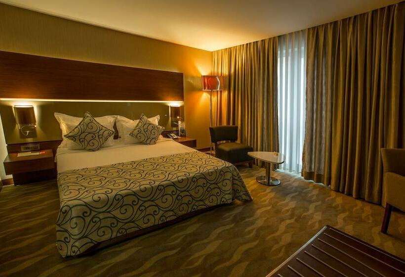 اتاق لوکس سه تخته, Innova Sultanahmet Istanbul