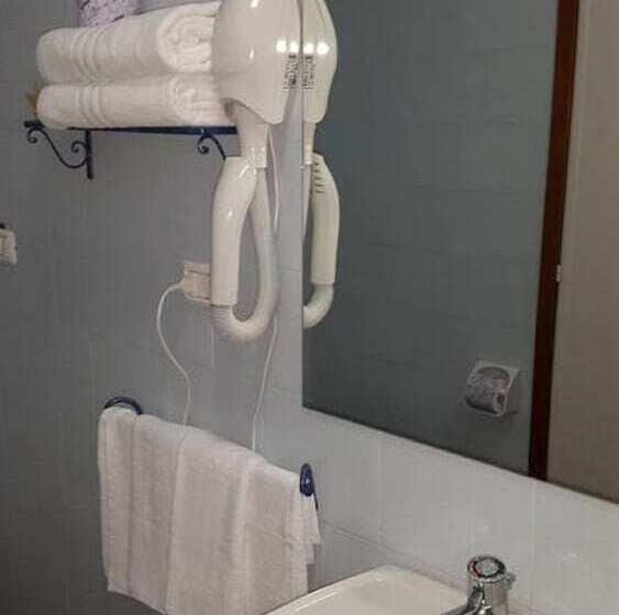 Habitació Quàdruple Estàndard, Miga Hotel Europa