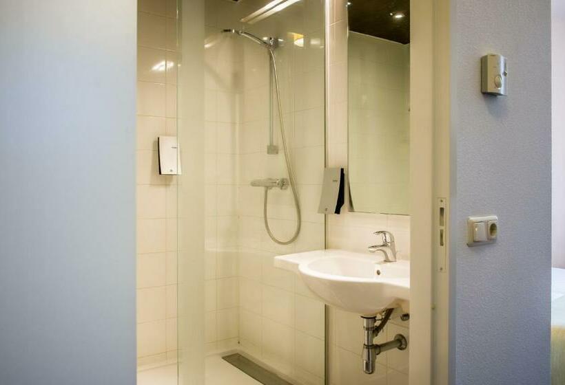 Номер Стандарт, Parkhotel Auberge Vincent