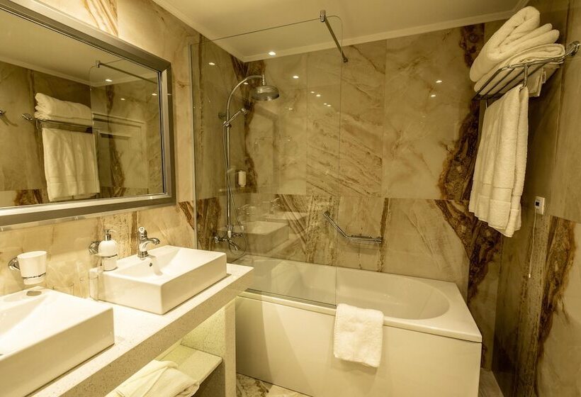 Люкс Deluxe 2 Спальни, Spa Hotel Rich