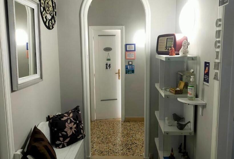 اتاق لوکس با بالکن, Parthenope Rooms