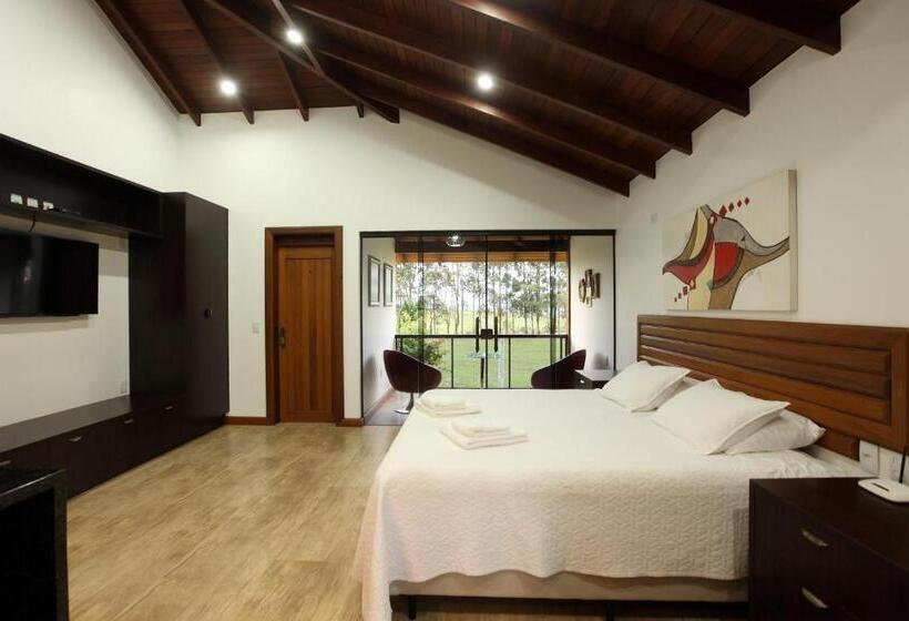 اتاق لوکس, Estancia Jacy