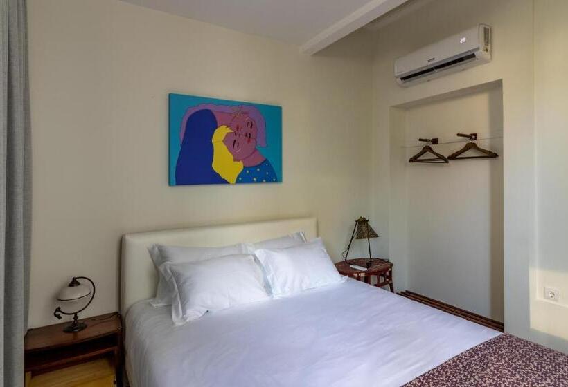 家庭间, Aduquesa   Guesthouse