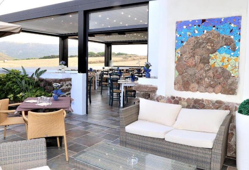 Quarto Estandar com Sacada, B&b La Roccia Dell Elefante