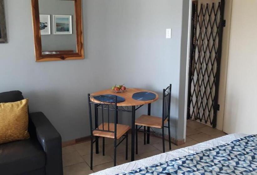 اتاق لوکس, Little Umhlanga. Sunflower Suite
