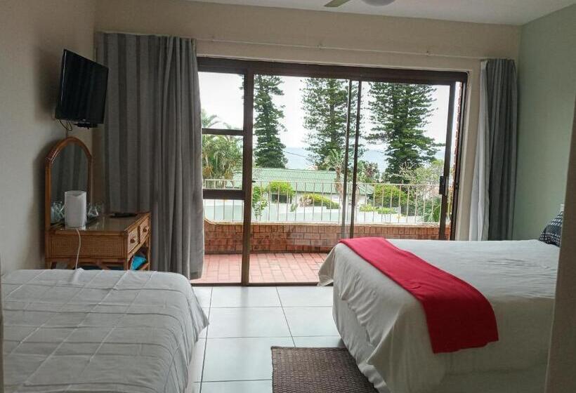스탠다드 발코니 룸 바다 전망, Rockview Guest House