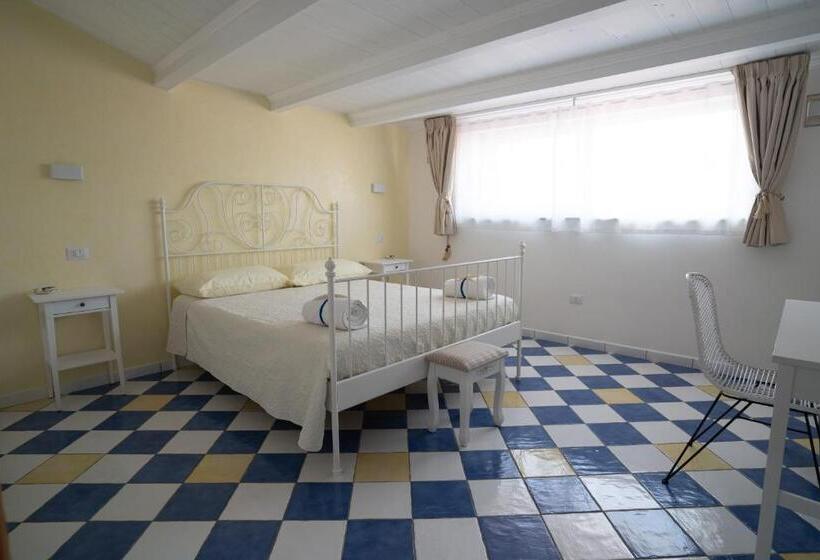 Номер Стандарт, Cassiodoro Suite B&b