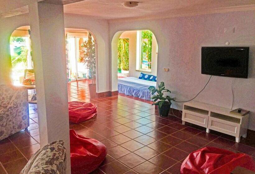 سوییت, Villa Canto Da Lua