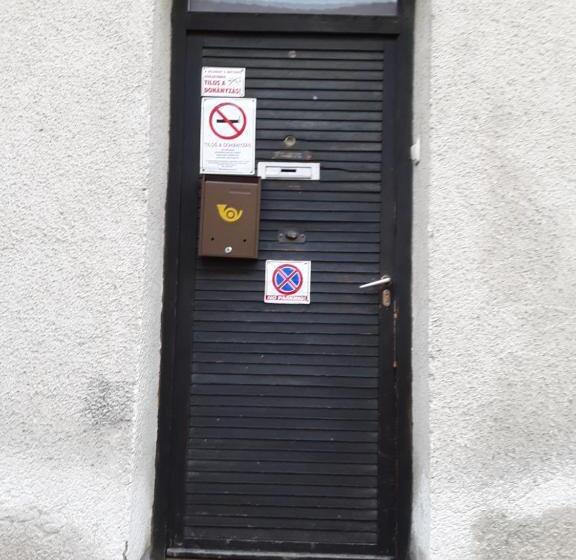 سوییت, Tunnel Family Apartmanház Pécs
