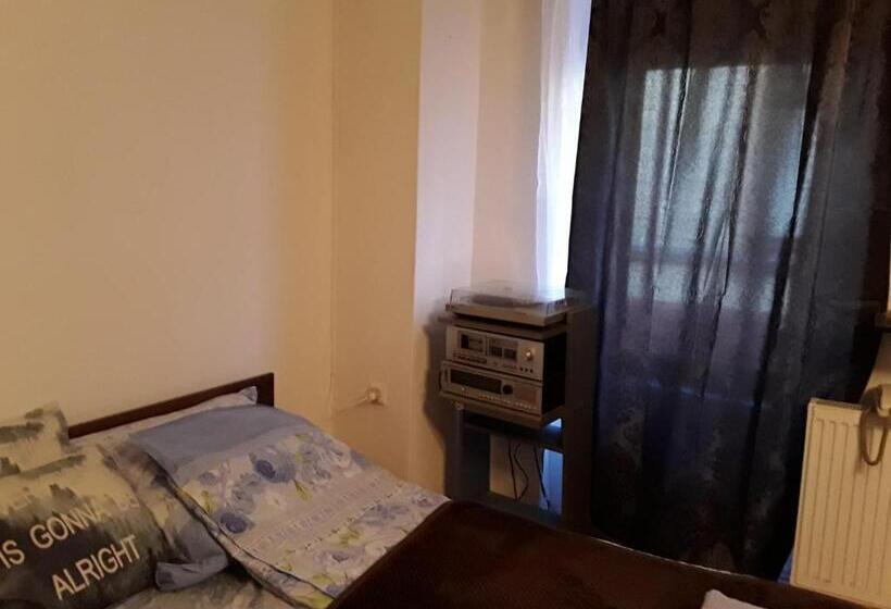 سوییت, Tunnel Family Apartmanház Pécs