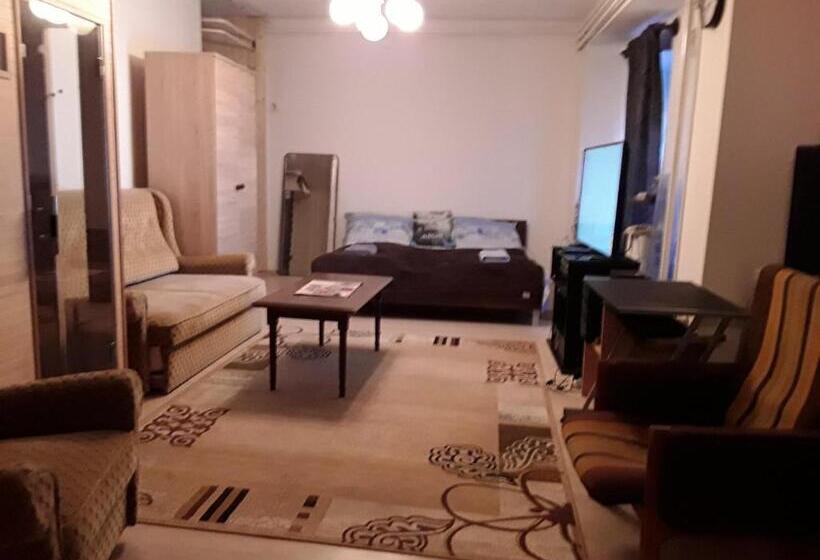 سوییت, Tunnel Family Apartmanház Pécs