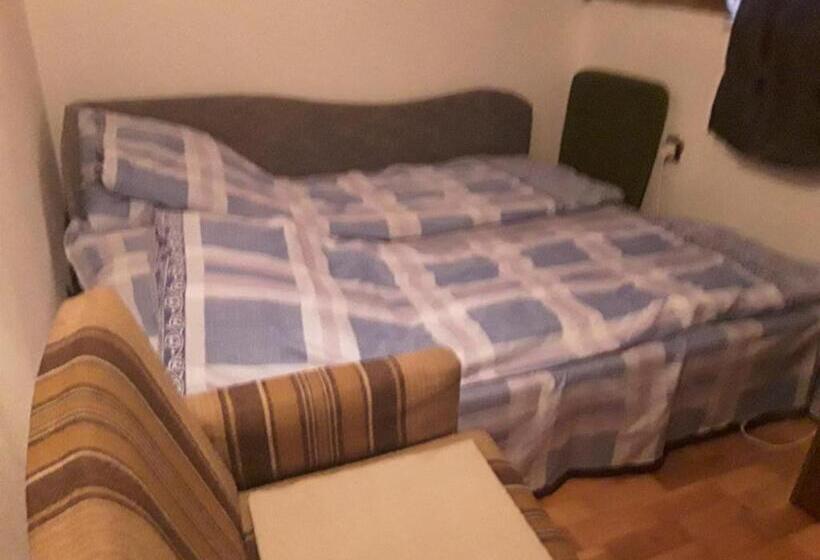 اتاق خانوادگی با سرویس بهداشتی مشترک, Tunnel Family Apartmanház Pécs