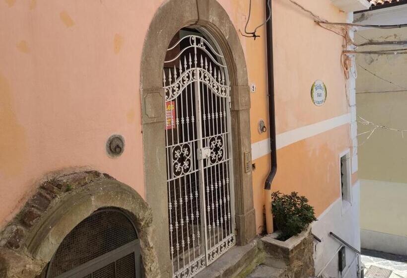 اتاق لوکس چهار تخته, Kirillos In Cilento