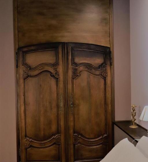 اتاق لوکس, La Casa Di Adele Cagliari