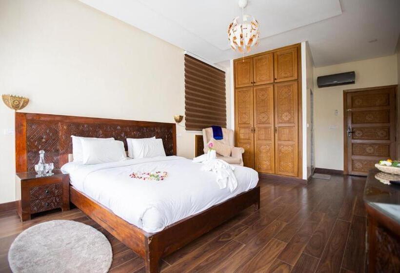 Junior Suite Vue Piscine, Dar Zayane