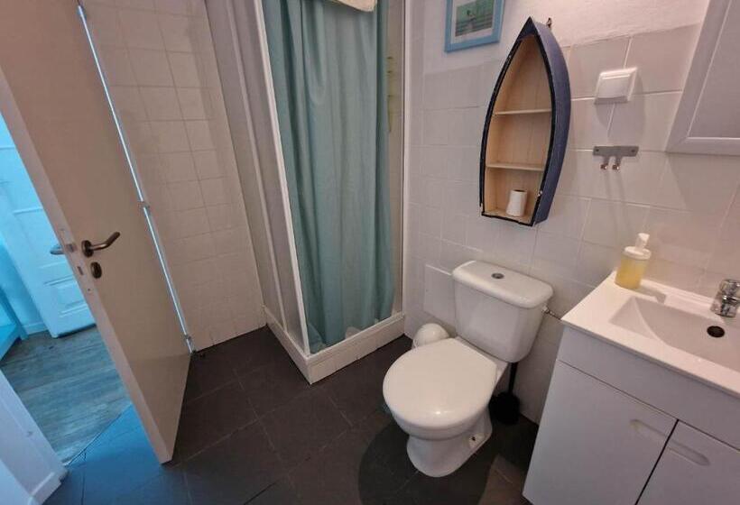 اتاق استاندارد یک نفره, The Aqueduct Guesthouse
