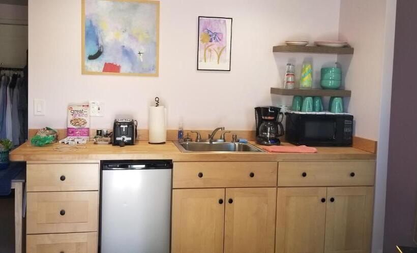 １ベッドルームアパートメント, Best Little Guesthouse In Melrose! New Listing!
