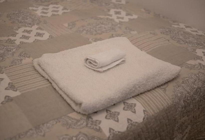 اتاق استاندارد, The Homestay   Arezzo