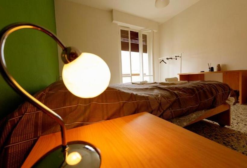 اتاق استاندارد, The Homestay   Arezzo