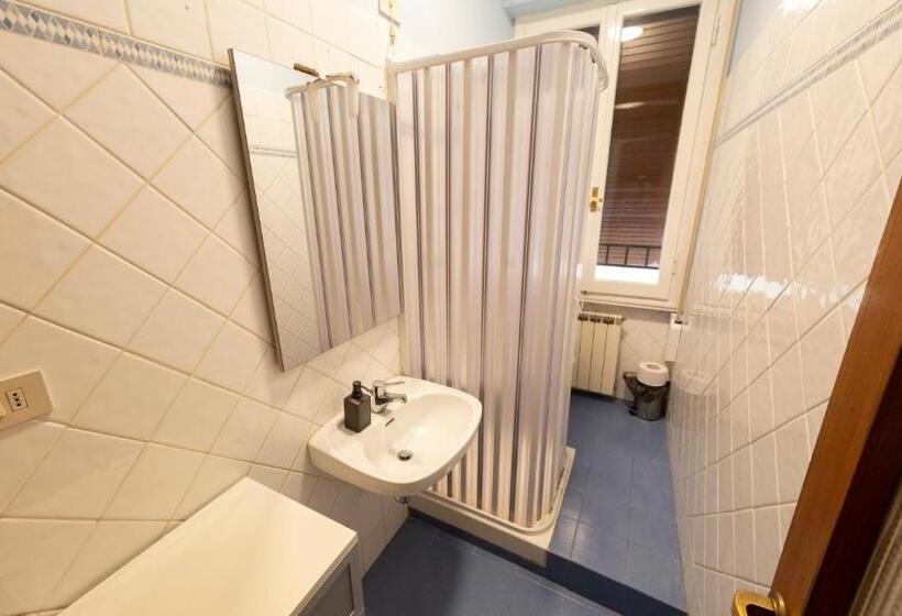 خانه 4 خوابه, The Homestay   Arezzo