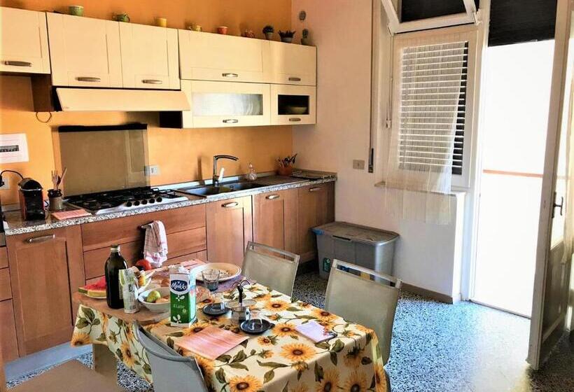 اتاق استاندارد چهار تخته, The Homestay   Arezzo