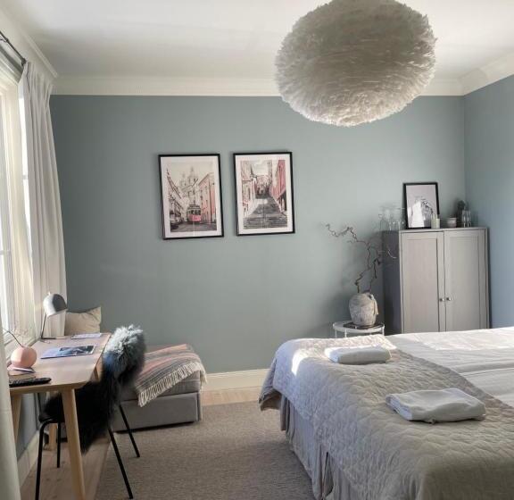 Номер Стандарт Вид на Озеро, Berglings Boutique Hotell
