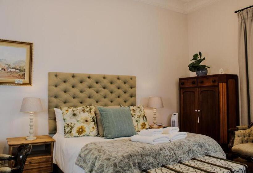 Номер Стандарт, Linkview House