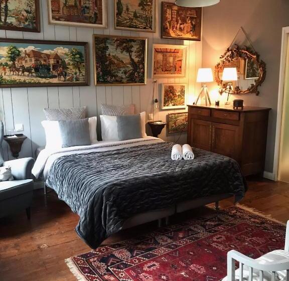 اتاق لوکس, B&b Du Cloître