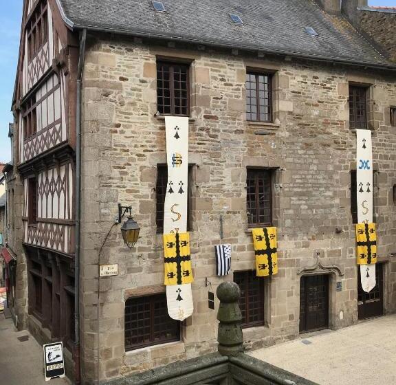اتاق لوکس, B&b Du Cloître