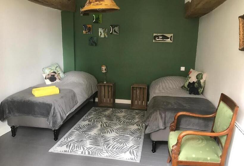 اتاق لوکس, B&b Du Cloître
