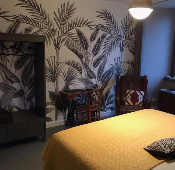 اتاق لوکس, B&b Du Cloître