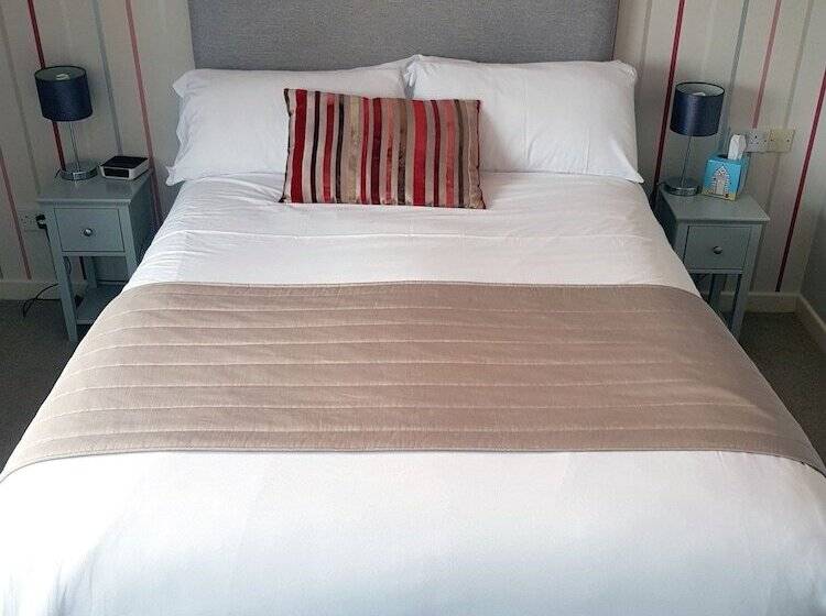 4인용 스탠다드 룸, Ferry House Inn