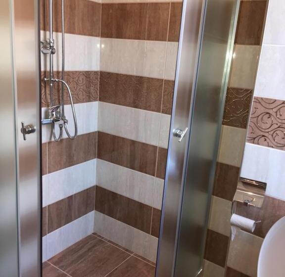 Апартаменты 1 Спальня с Террасой, Vase Apartments