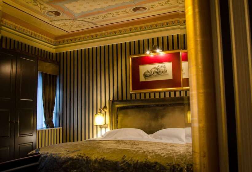 اتاق استاندارد یک نفره, Maison Grecque Hotel Extraordinaire