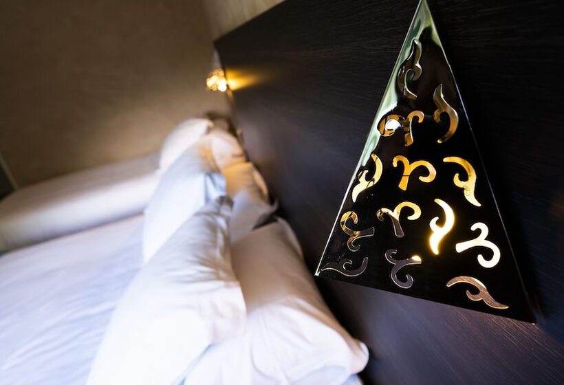 Номер Superior Вид на Парк, Logis Hotel Restaurant Spa Les Oliviers