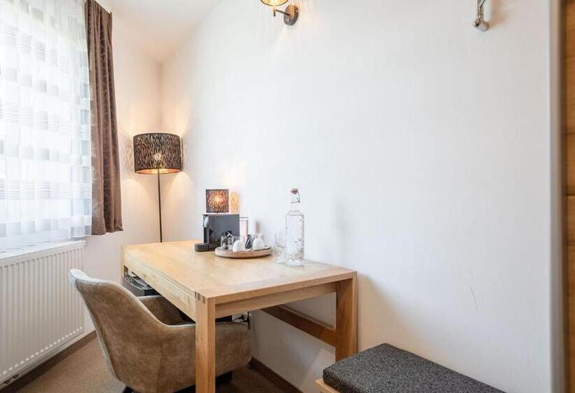 اتاق استاندارد یک نفره, Casa Plus